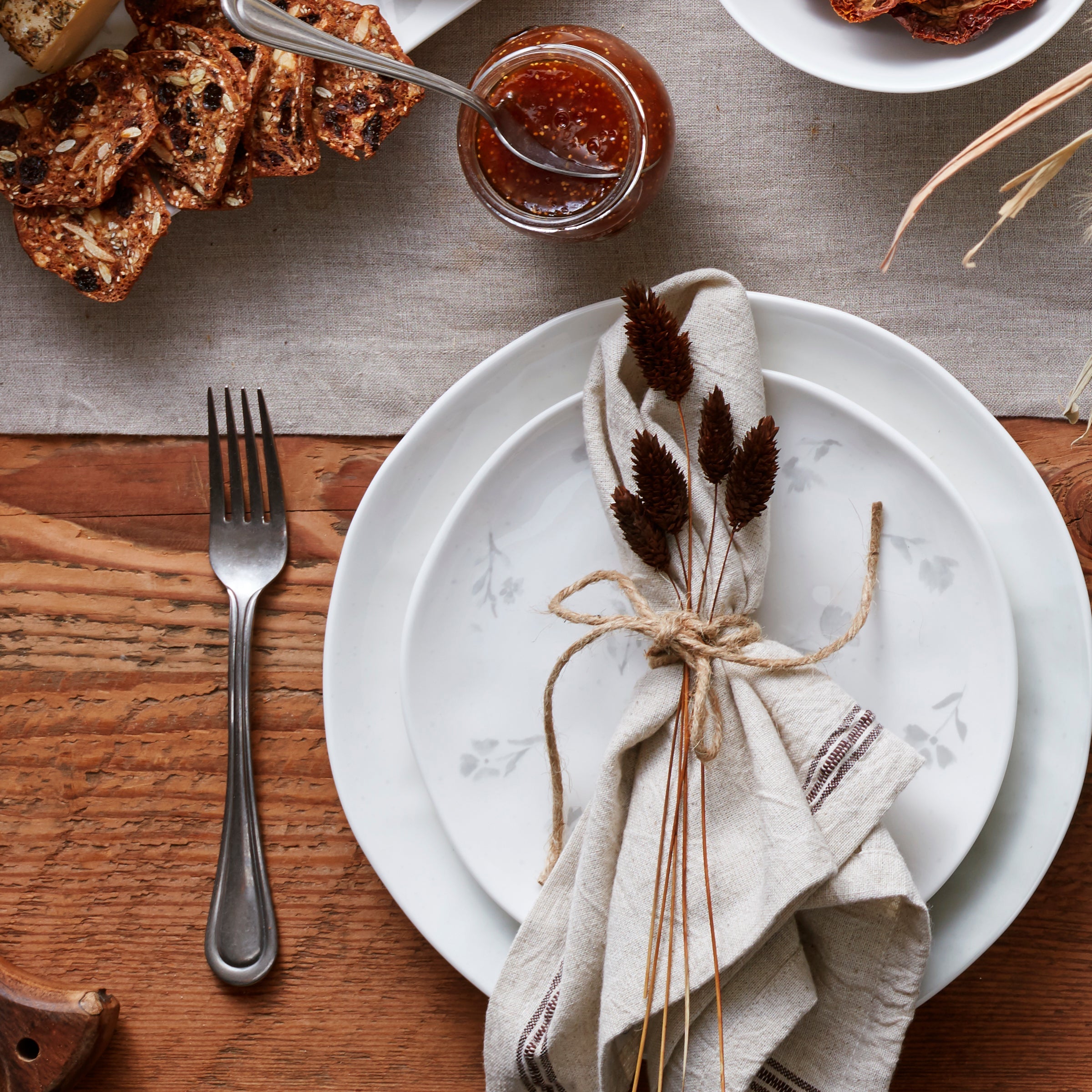 Oyster Bay 12-Piece Dinnerware Set - Image 2