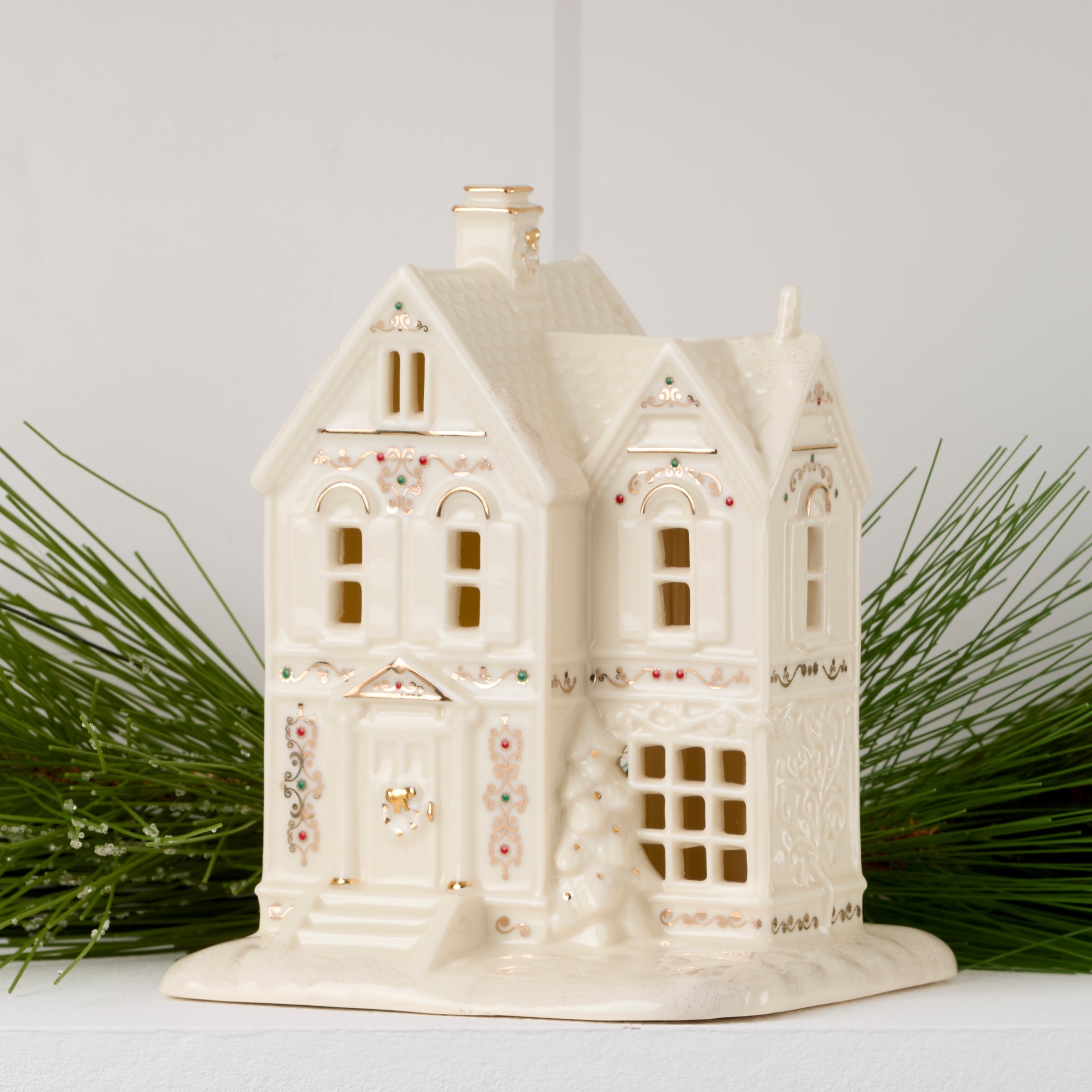 Mistletoe Park Lit Victorian House - Image 7