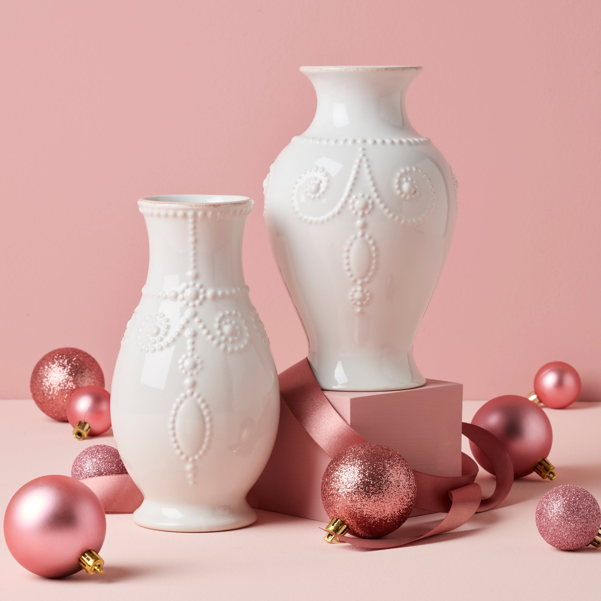 French Perle White Fluted Vase - Image 3