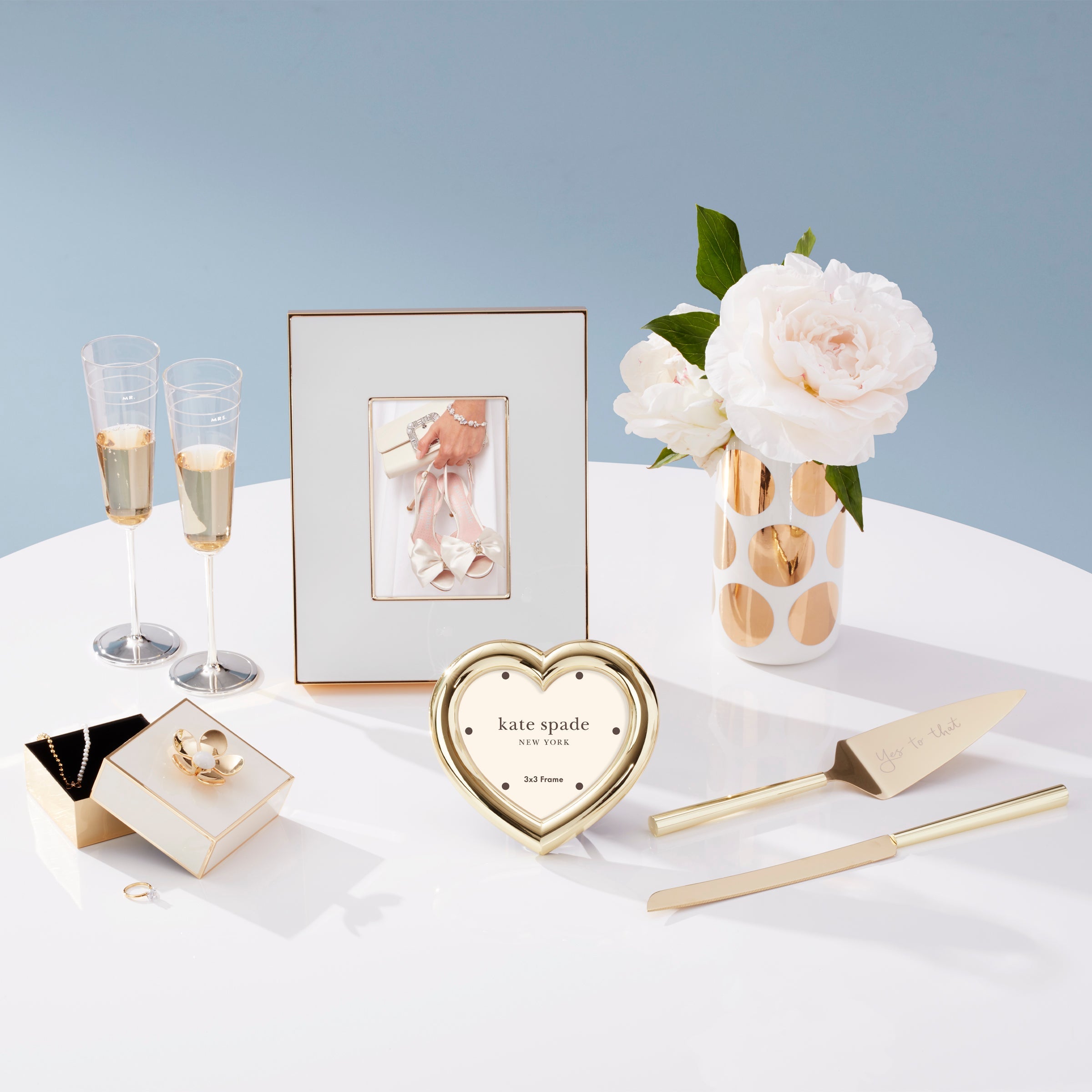 Charmed Life Gold Heart Frame - Image 2