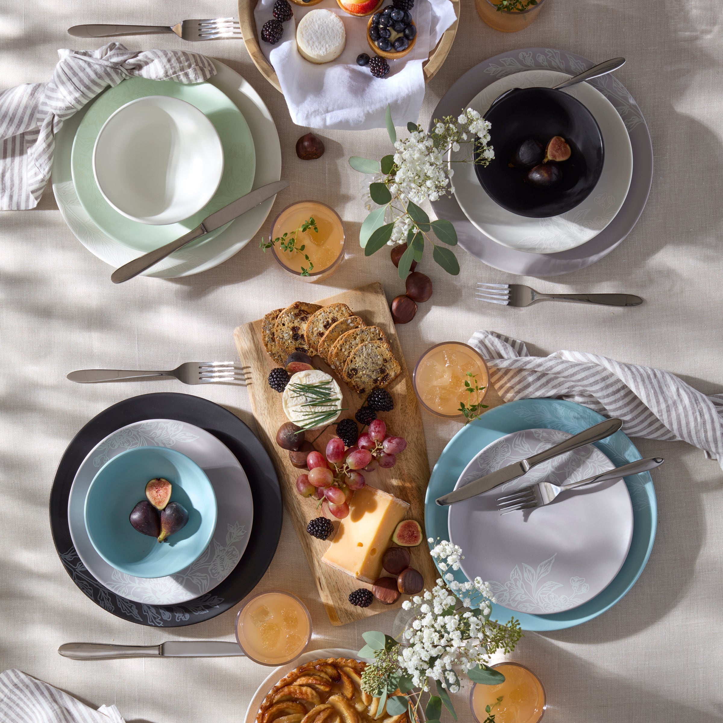 Roseto Soft Sage 12-Piece Dinnerware Set - Image 6