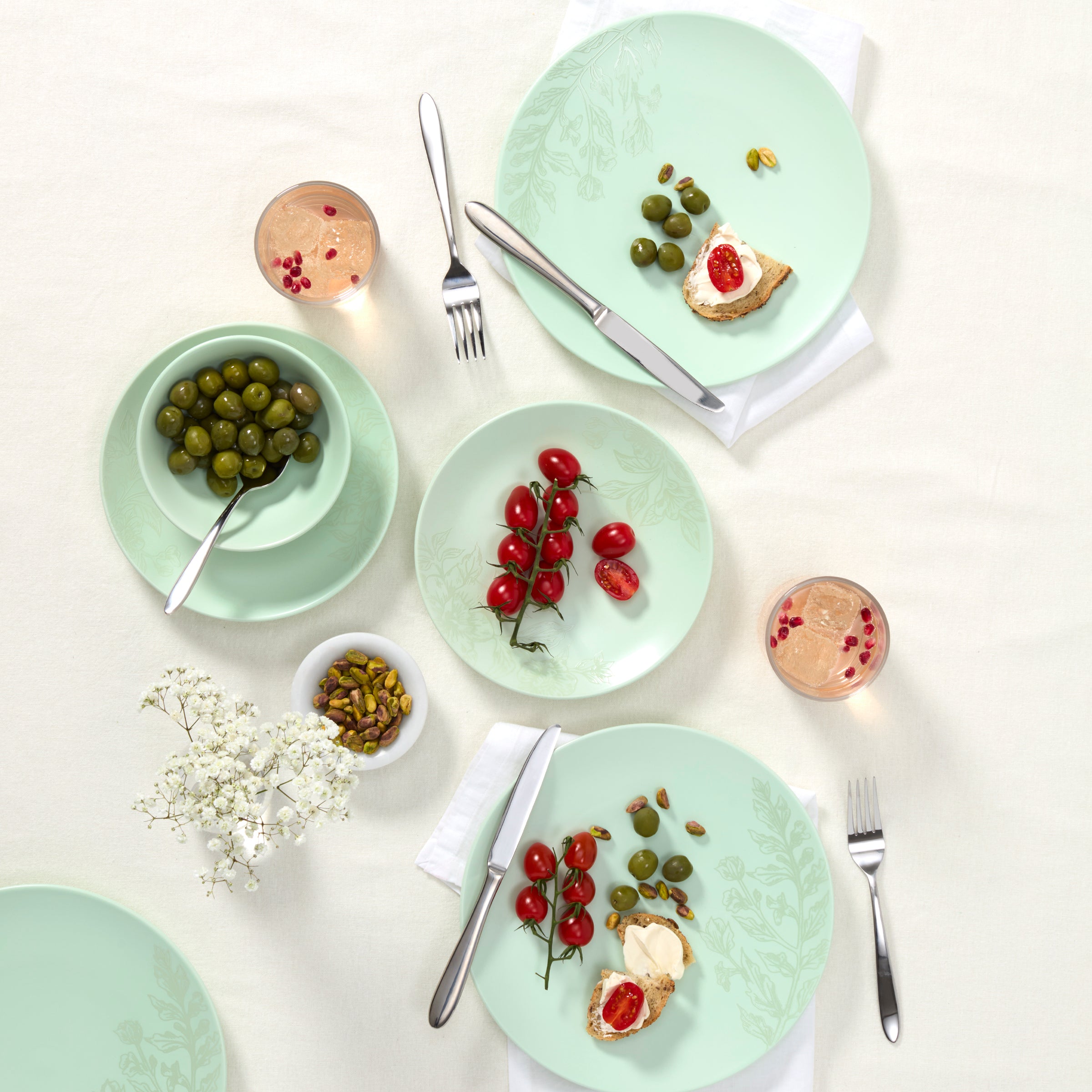 Roseto Soft Sage 12-Piece Dinnerware Set - Image 3