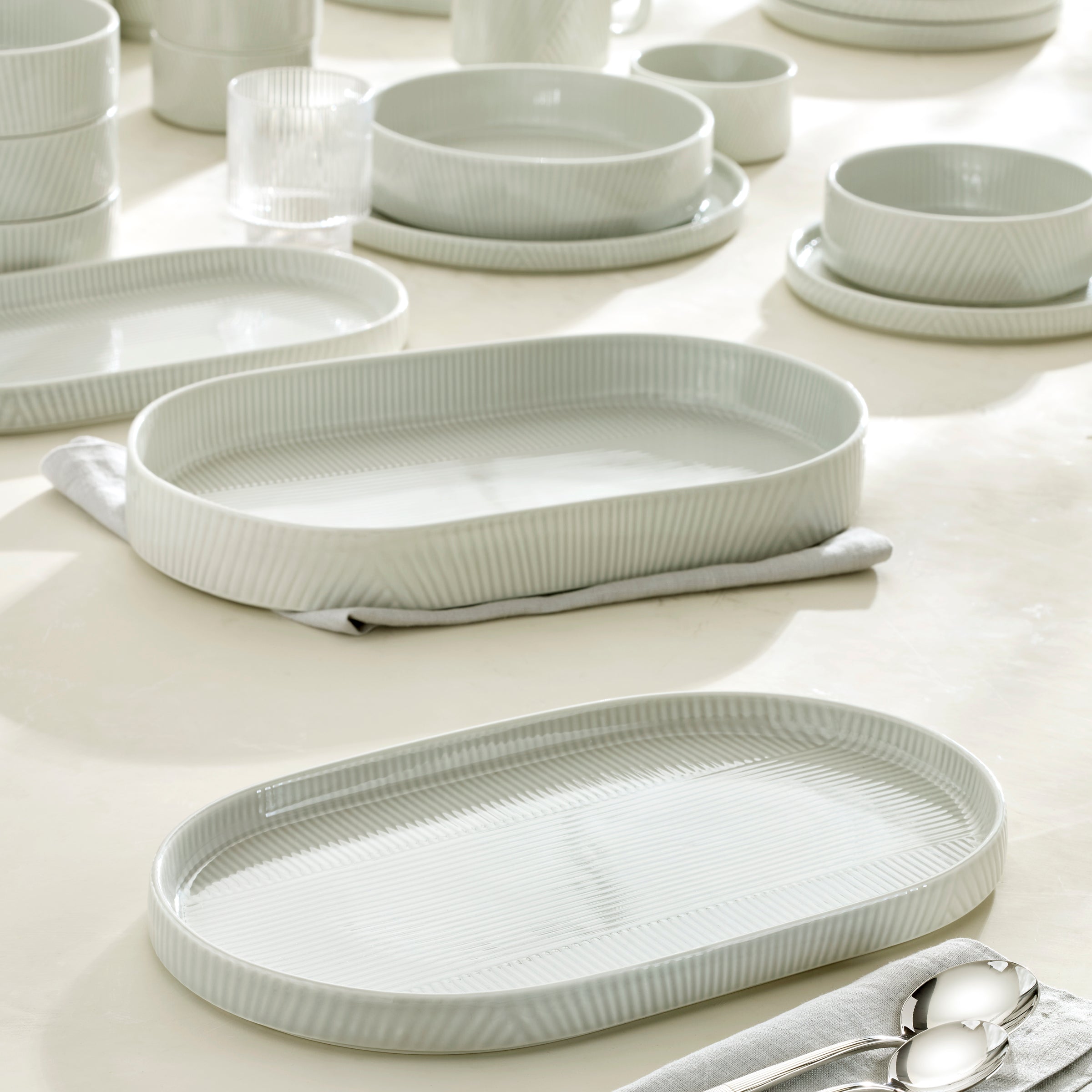 Modulus Vapor 2-Piece Serving Set - Image 5