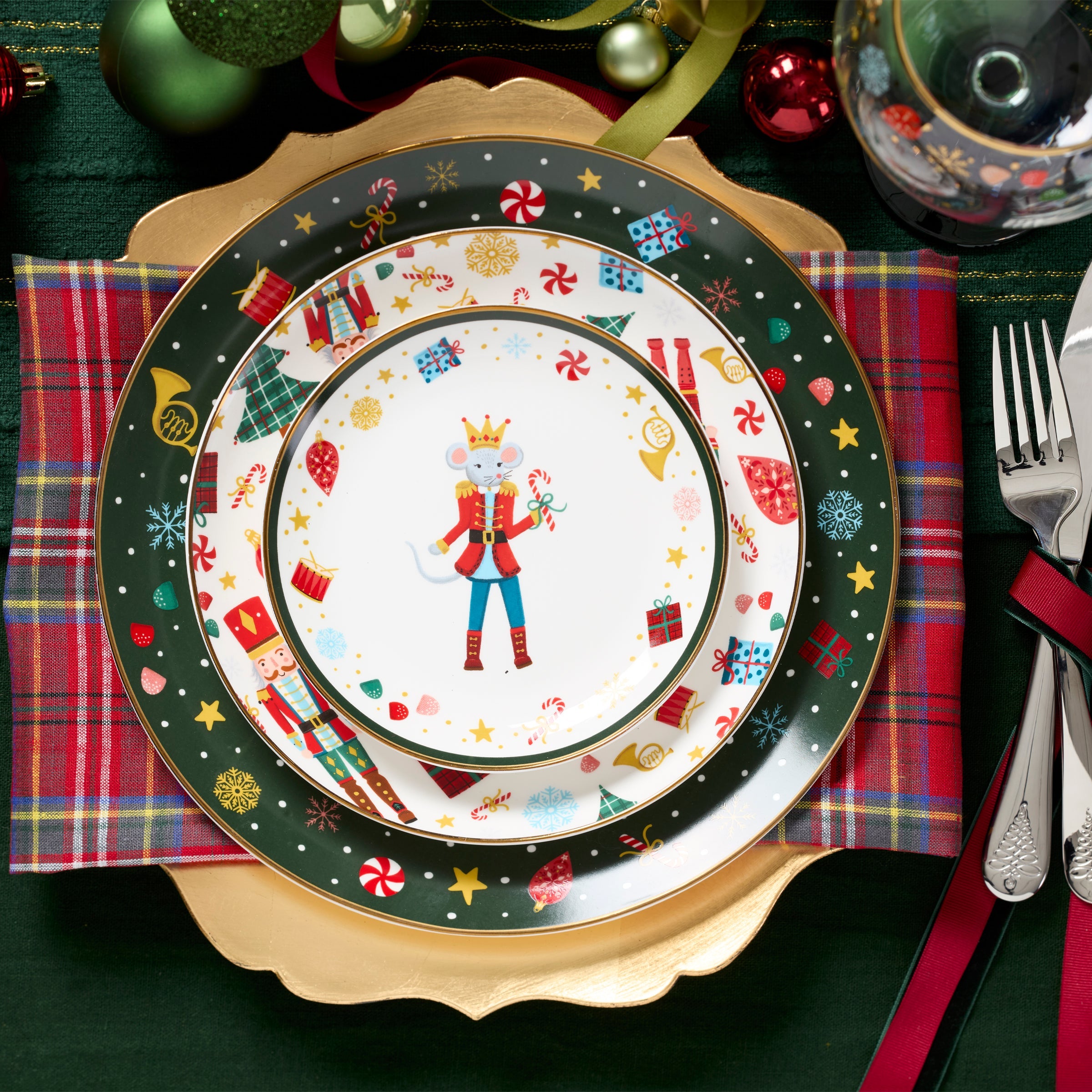 Nutcracker Ballet Accent Plates - Set of 4 - Image 5