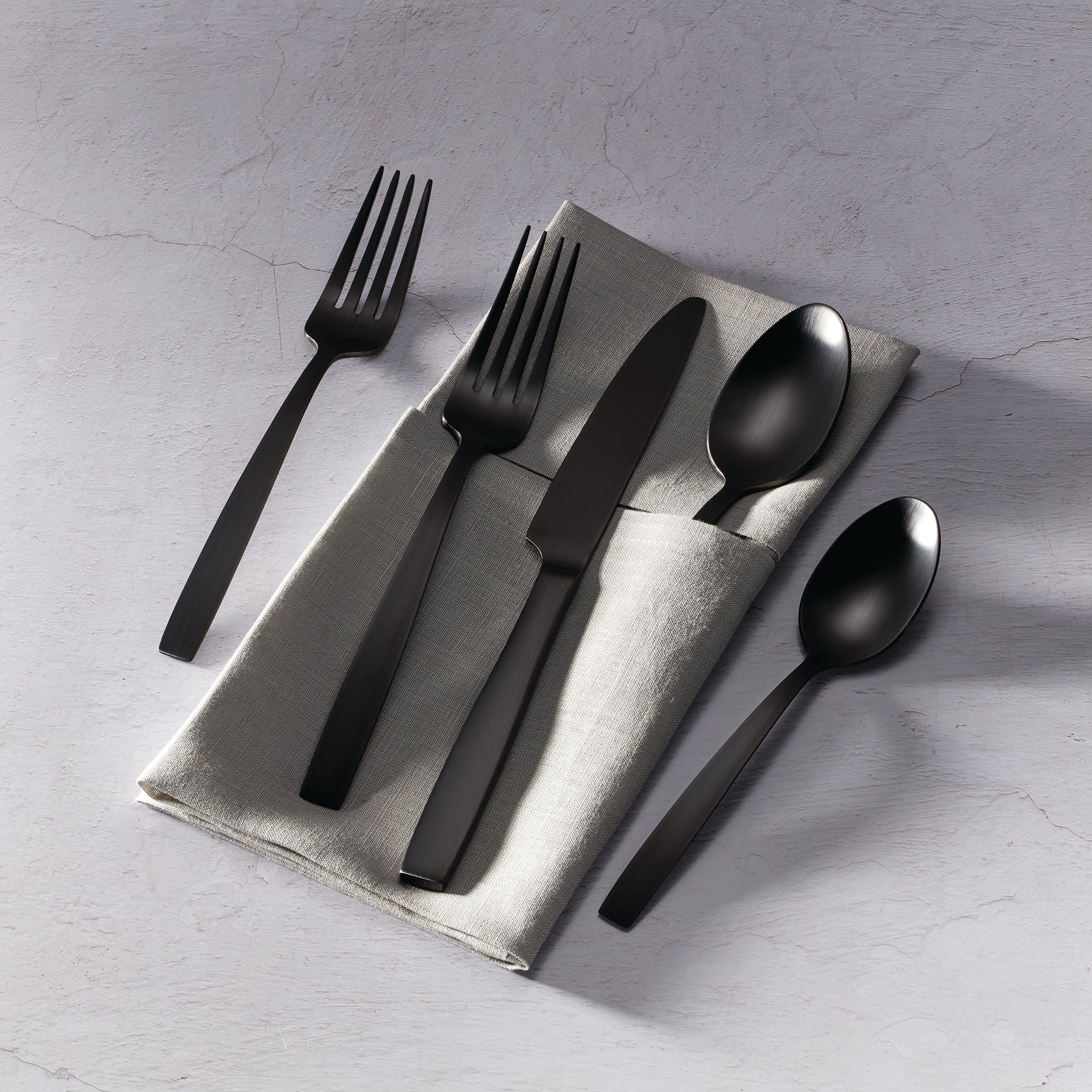 Clearview Black Satin 20 Piece Flatware Set - Image 3